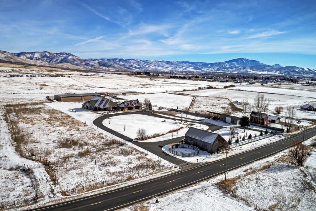 3048 N Wolf Creek Drive Eden-large-002-55-3048NWolfCreekDrive62-1500x1000-72dpi